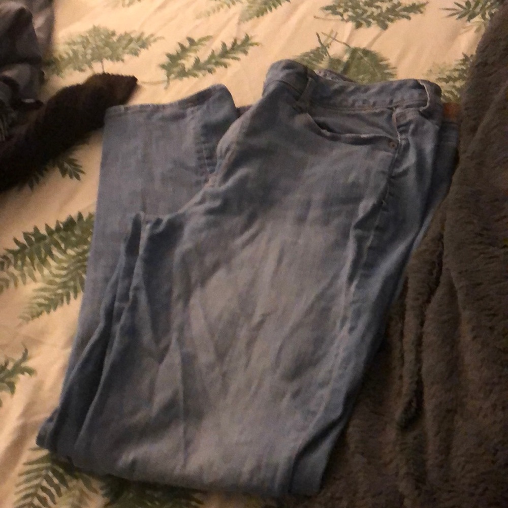 Light washed straight leg jeans